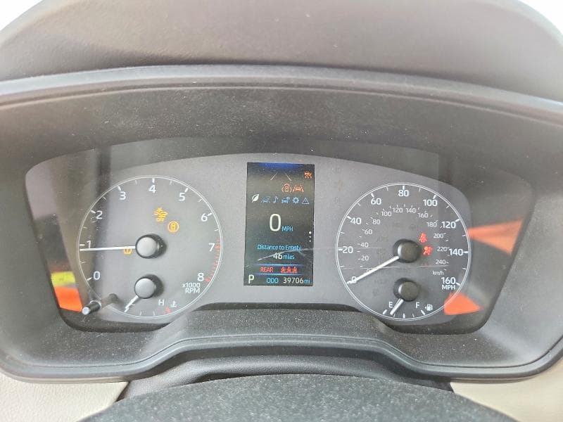 2024 TOYOTA COROLLA LE 9