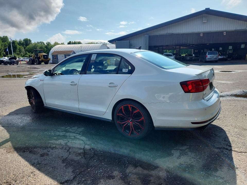 2017 VOLKSWAGEN JETTA GLI 2