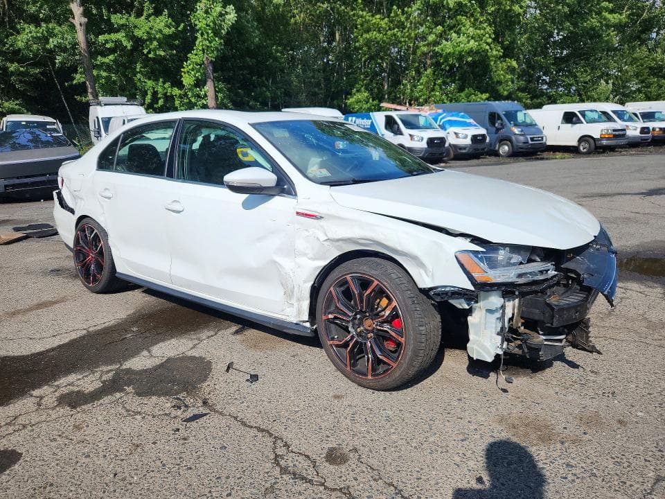 2017 VOLKSWAGEN JETTA GLI 4