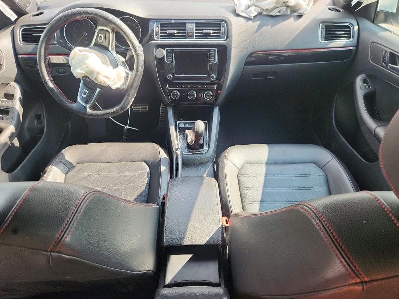 2017 VOLKSWAGEN JETTA GLI 8