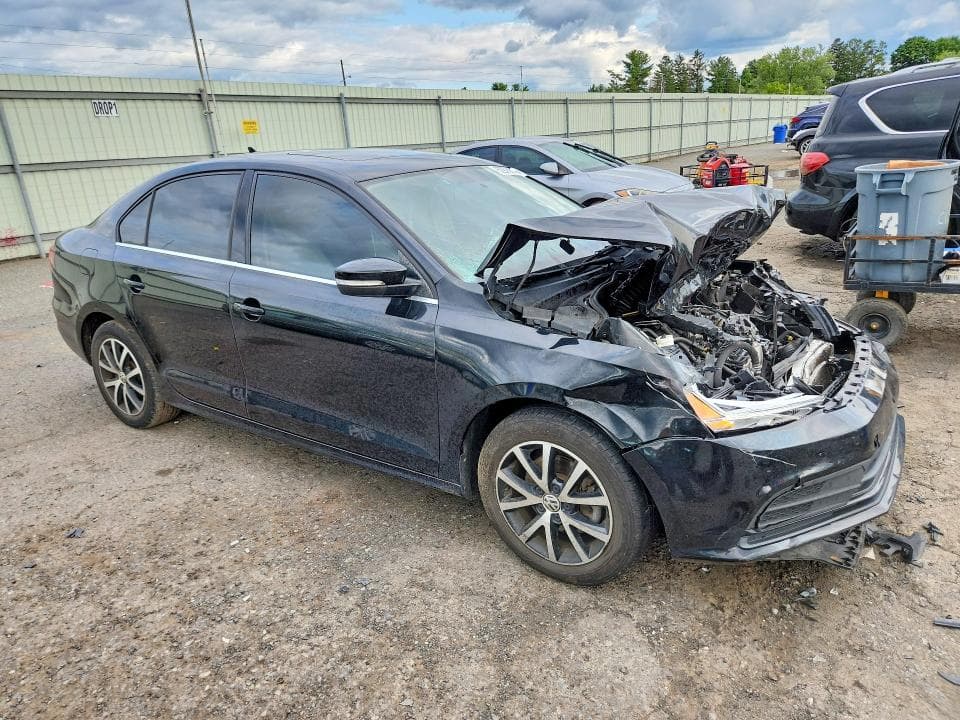 2017 VOLKSWAGEN JETTA SE 4