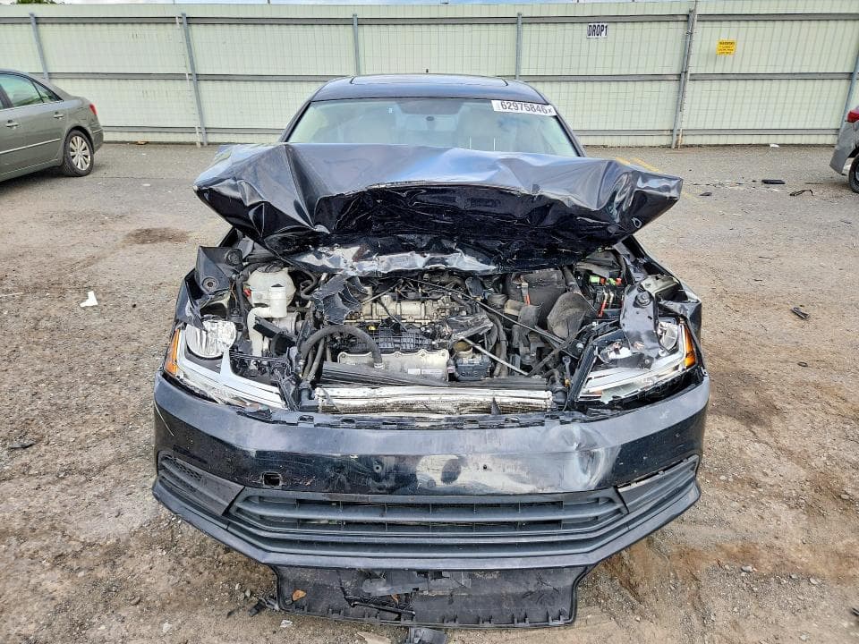 2017 VOLKSWAGEN JETTA SE 5