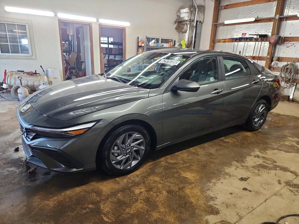 2024 HYUNDAI ELANTRA SEL - 1