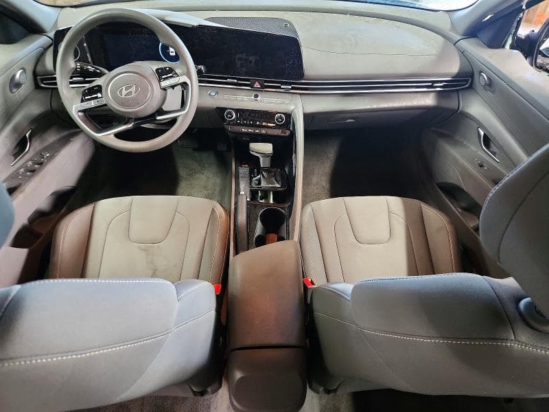 2024 HYUNDAI ELANTRA SEL 8