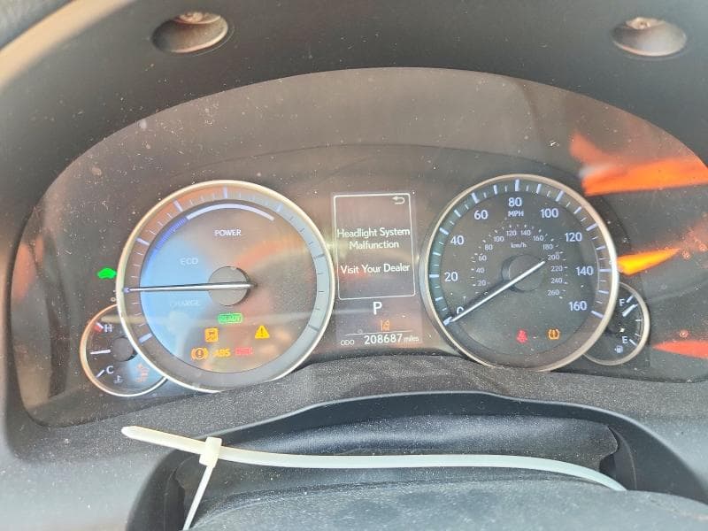 2018 LEXUS ES 300H 9