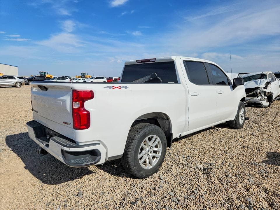 2019 CHEVROLET SILVERADO K1500 RST 3
