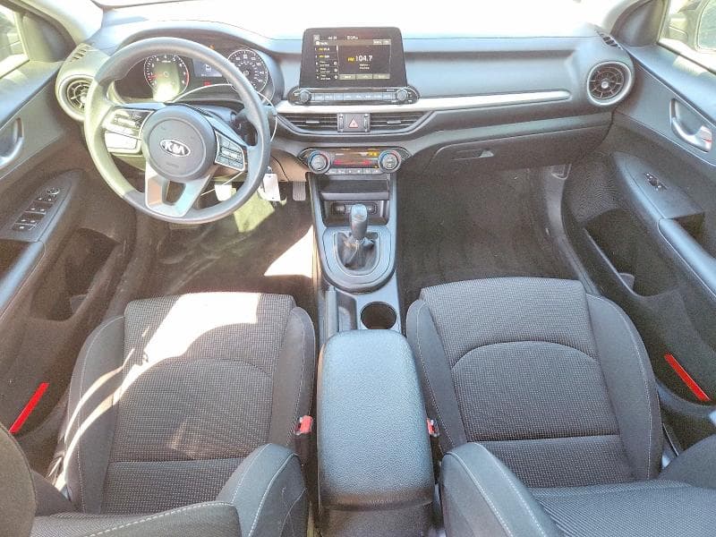 2019 KIA FORTE FE 8