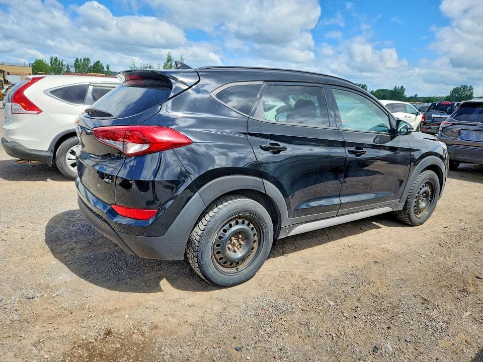 2018 HYUNDAI TUCSON SE 3