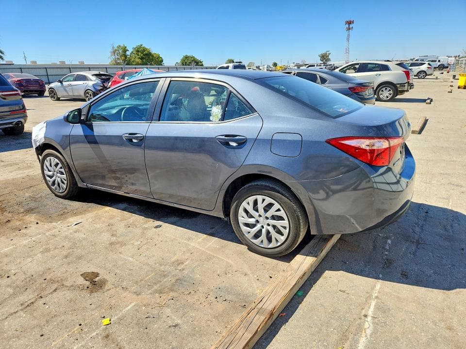 2018 TOYOTA COROLLA LE 2