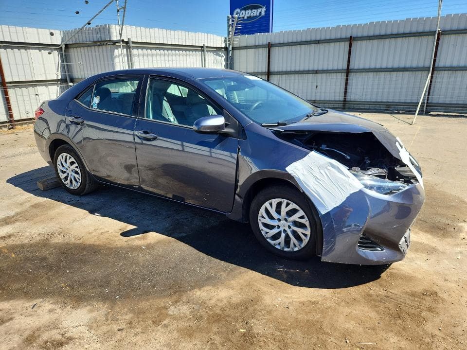 2018 TOYOTA COROLLA LE 4