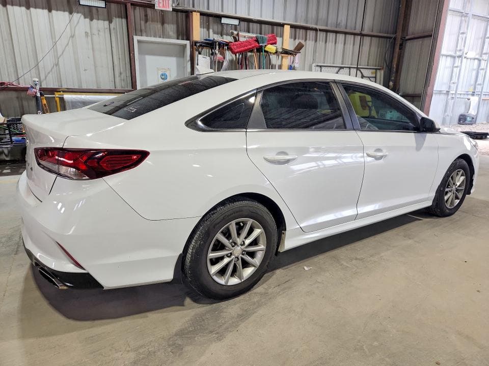 2018 HYUNDAI SONATA SE 3