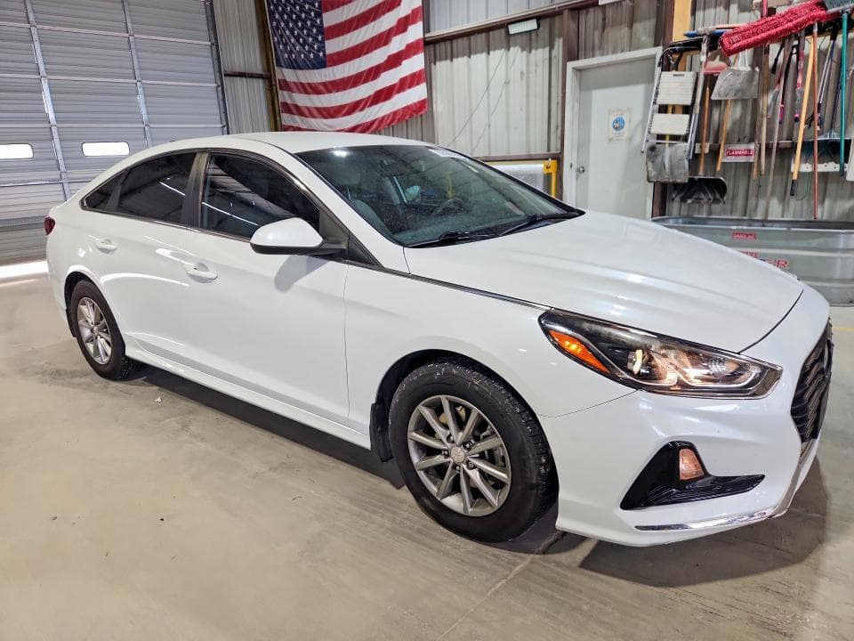2018 HYUNDAI SONATA SE 4