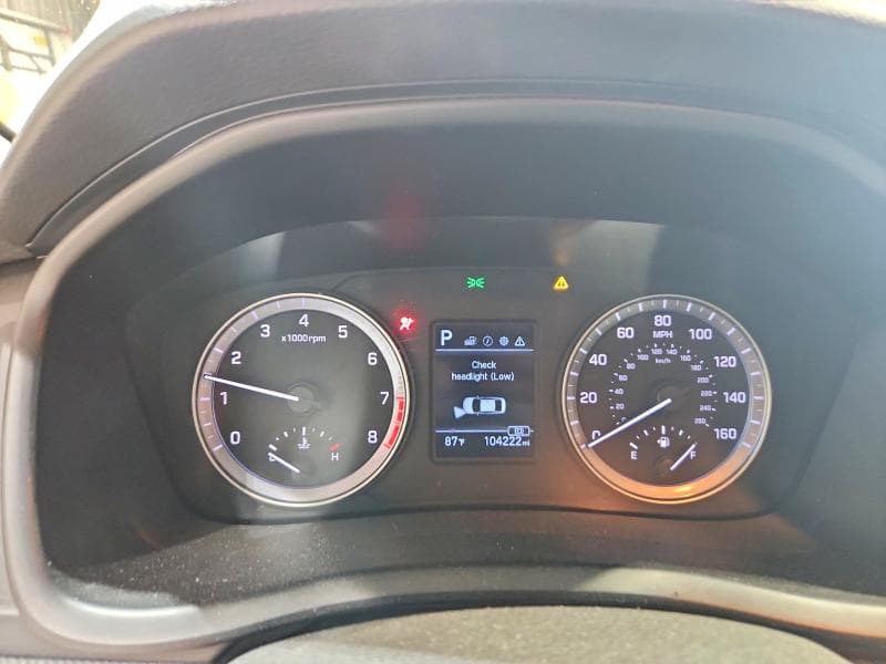2018 HYUNDAI SONATA SE 9