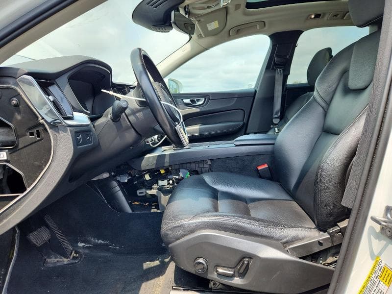 2018 VOLVO XC60 T5 MOMENTUM 7