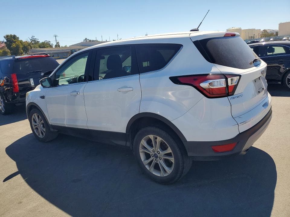 2017 FORD ESCAPE SE 2
