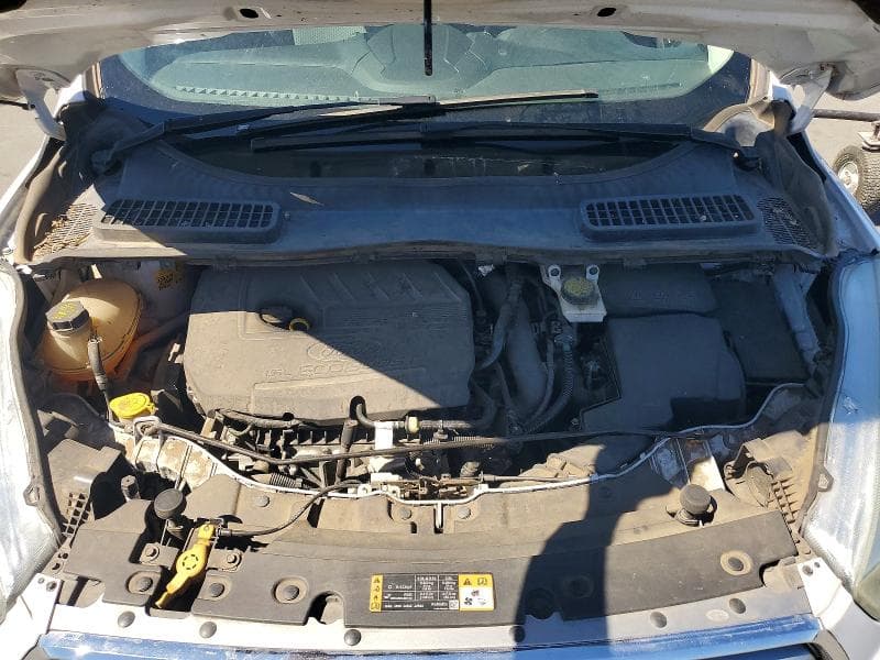 2017 FORD ESCAPE SE 11