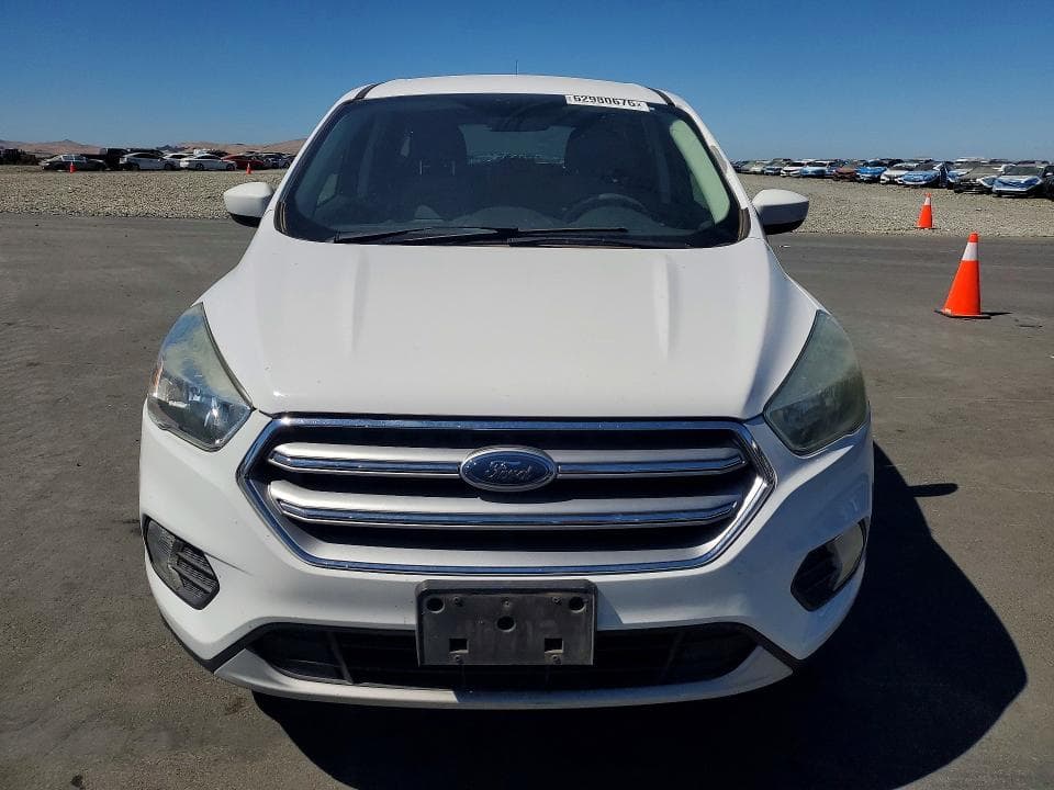 2017 FORD ESCAPE SE 5