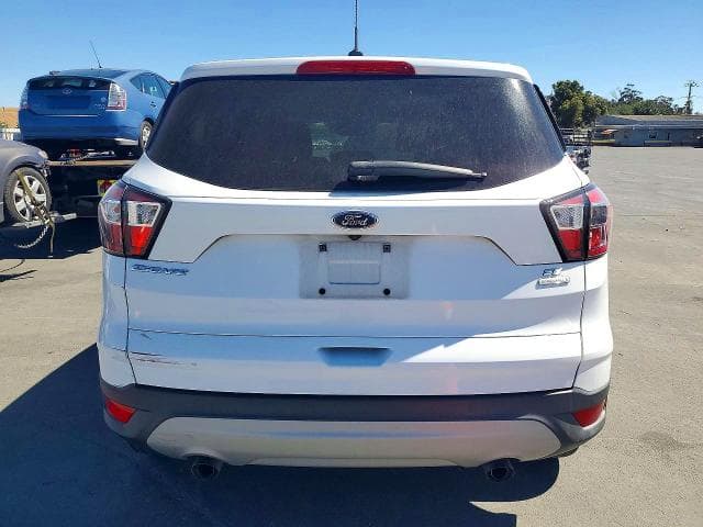 2017 FORD ESCAPE SE 6