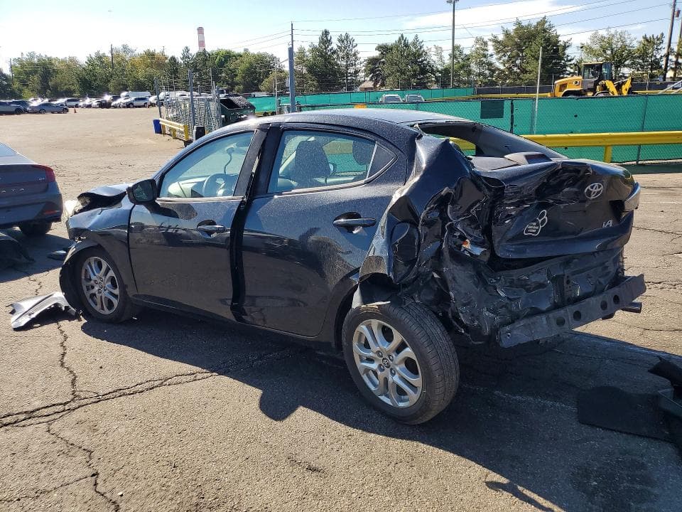 2017 TOYOTA YARIS IA BASE 2