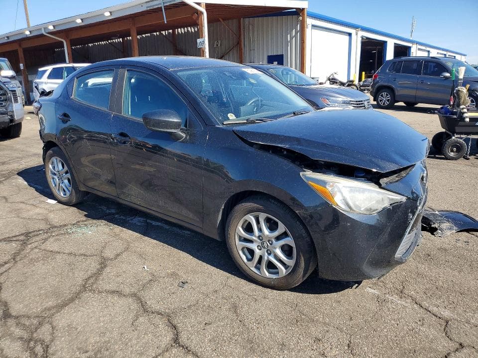 2017 TOYOTA YARIS IA BASE 4