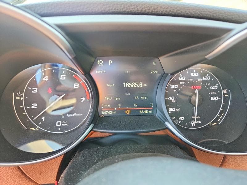 2018 ALFA ROMEO GIULIA Q4 9