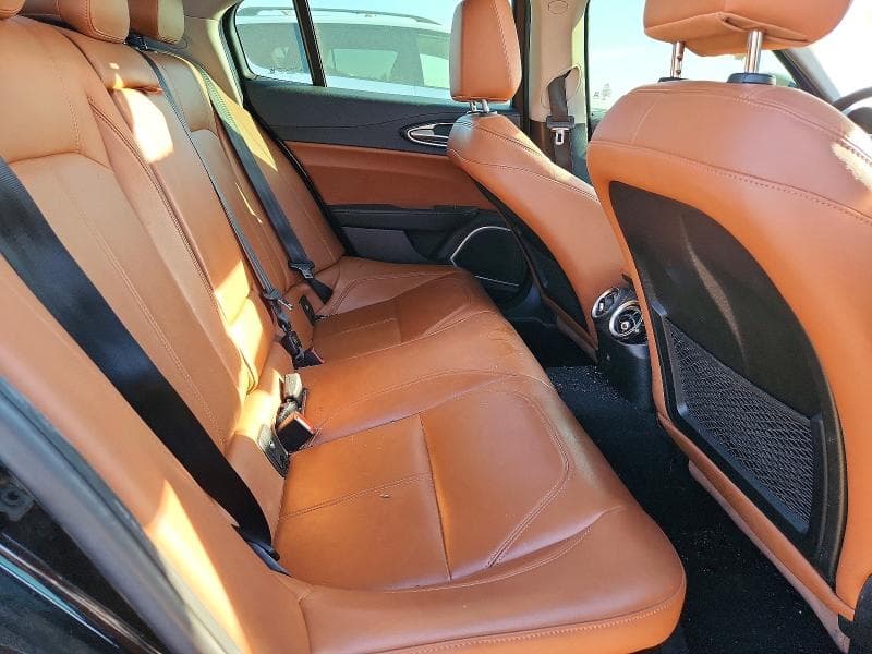 2018 ALFA ROMEO GIULIA Q4 10