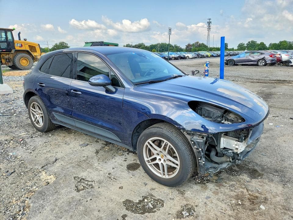 2018 PORSCHE MACAN 4