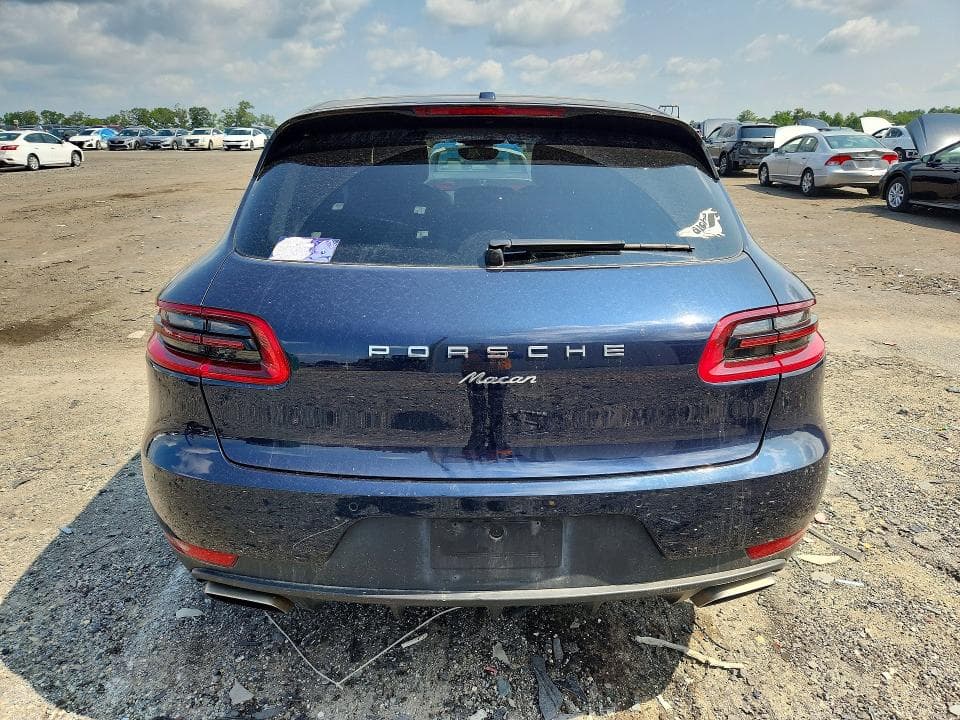 2018 PORSCHE MACAN 6