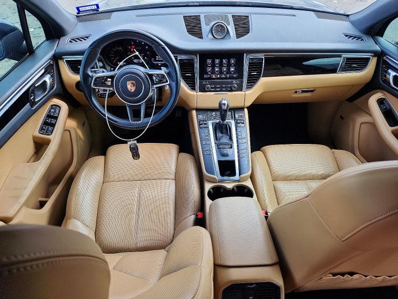 2018 PORSCHE MACAN 8