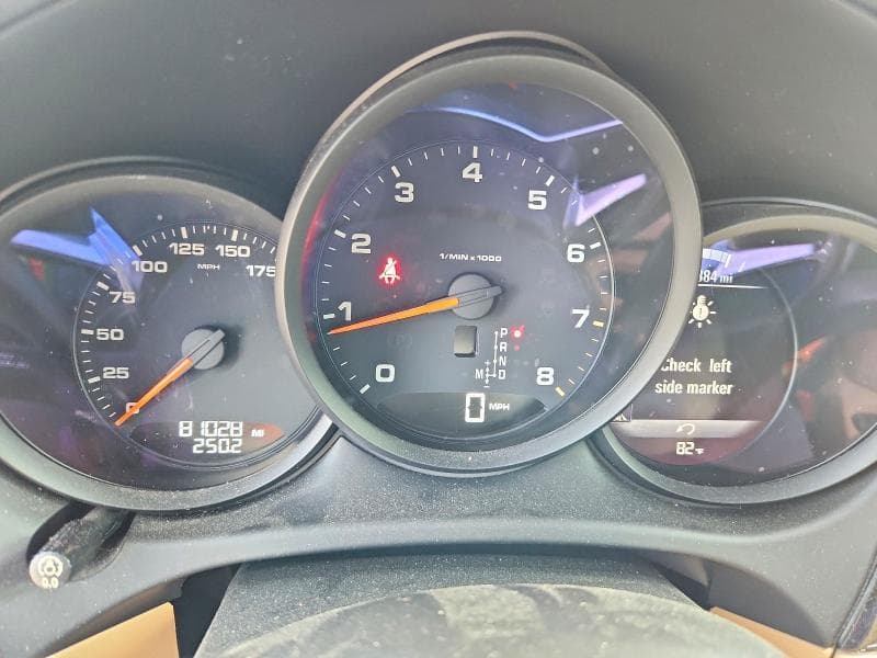 2018 PORSCHE MACAN 9