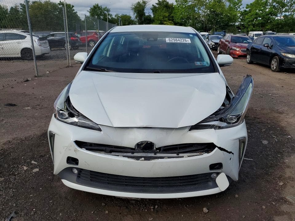2021 TOYOTA PRIUS XLE AWD-E 5