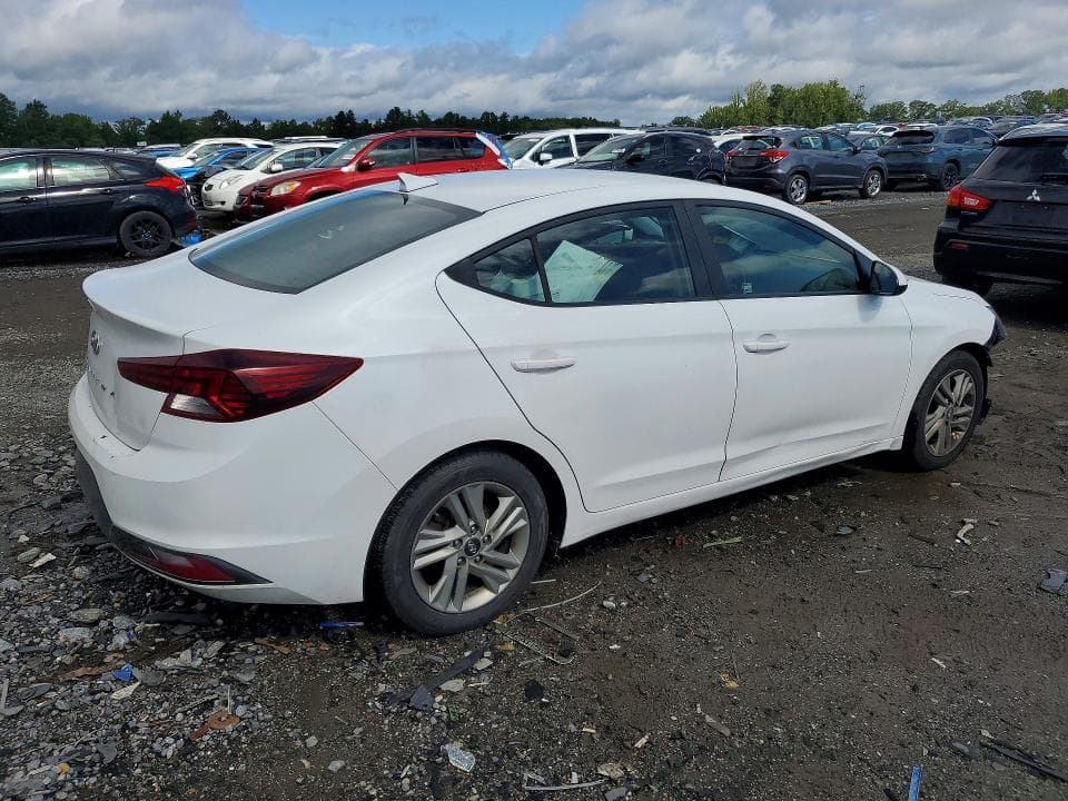2020 HYUNDAI ELANTRA SEL 3