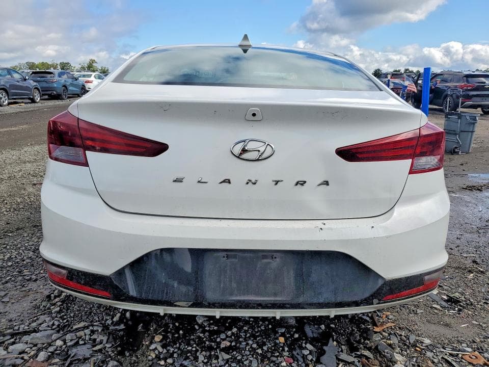 2020 HYUNDAI ELANTRA SEL 6