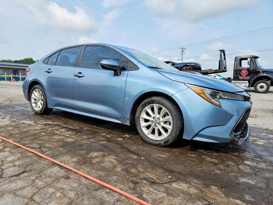 2020 TOYOTA COROLLA LE 4