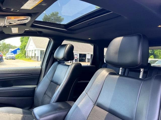 2021 JEEP GRAND CHEROKEE LAREDO 10