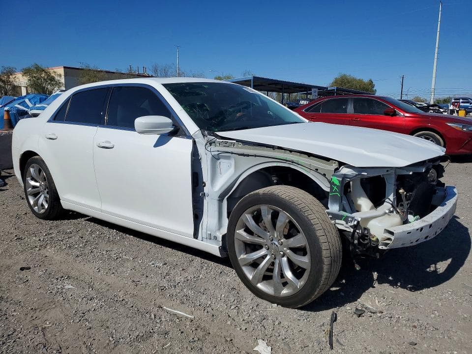 2019 CHRYSLER 300 TOURING 4