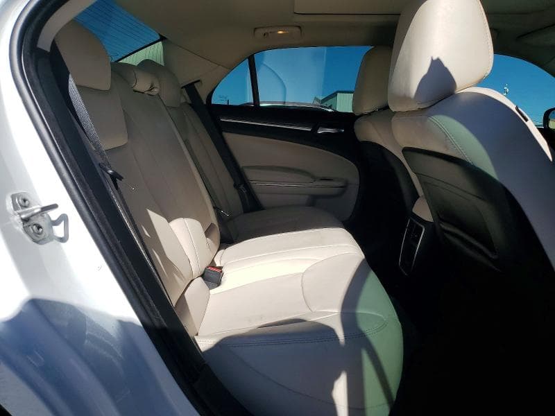 2019 CHRYSLER 300 TOURING 10