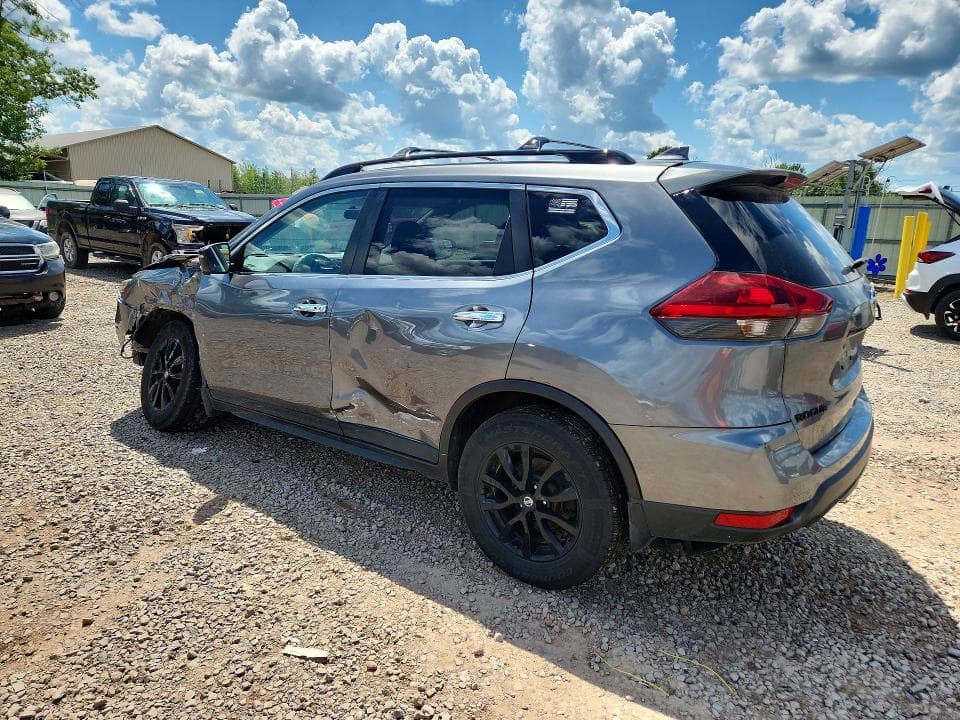 2018 NISSAN ROGUE SV 2