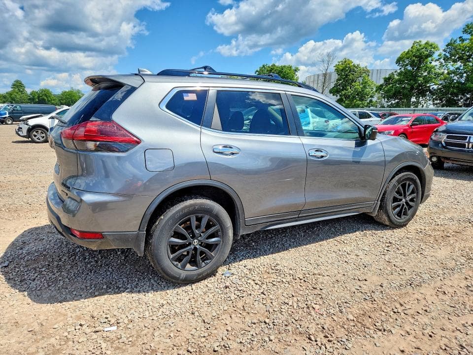 2018 NISSAN ROGUE SV 3