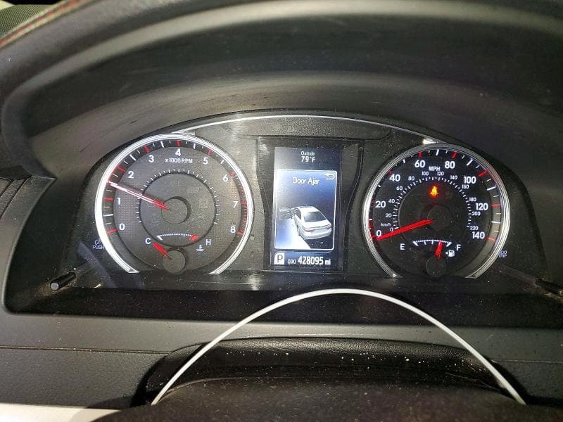 2017 TOYOTA CAMRY SE 9