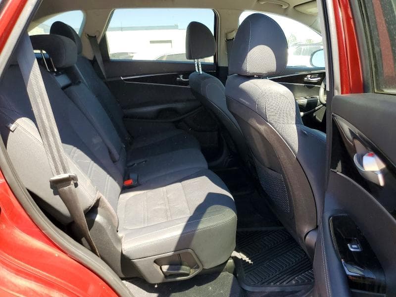 2019 KIA SORENTO LX V6 11