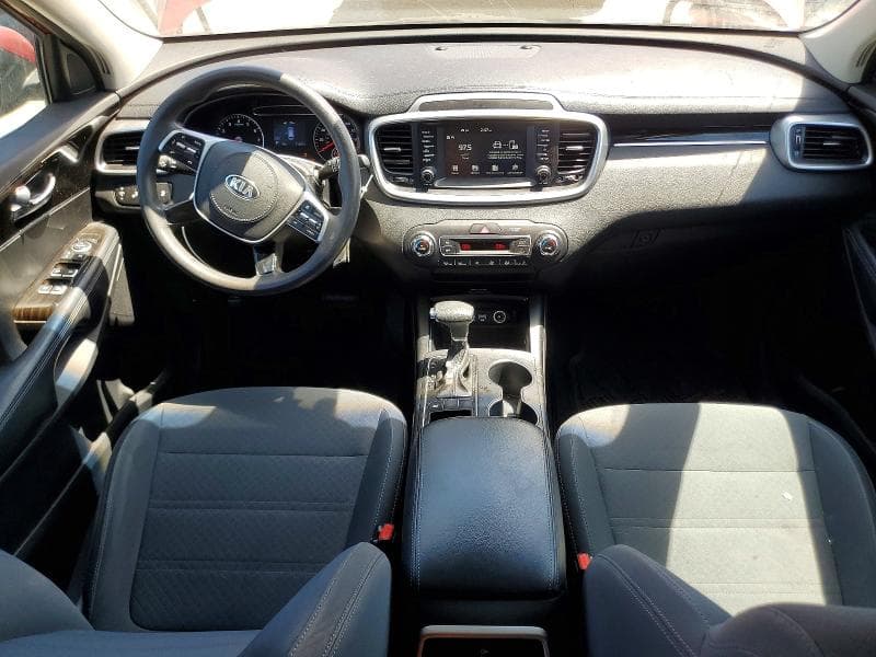 2019 KIA SORENTO LX V6 8