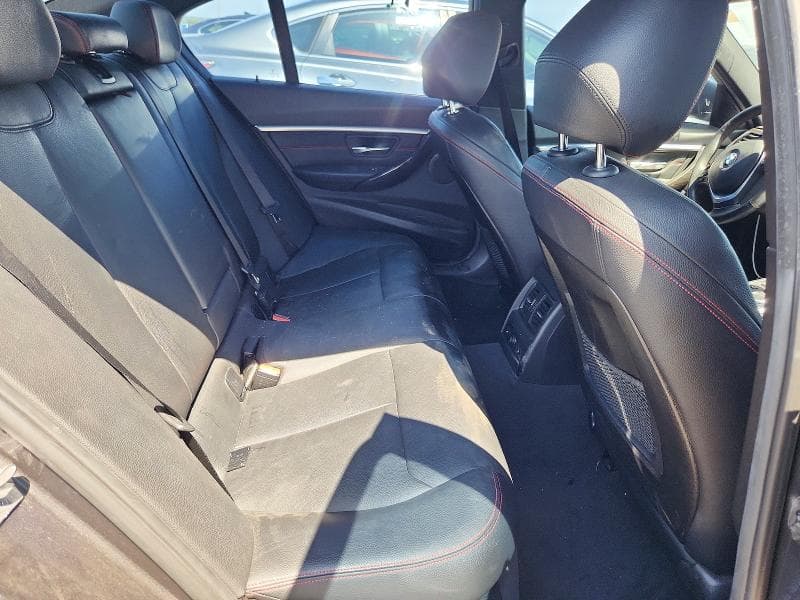 2017 BMW 330 XI 10