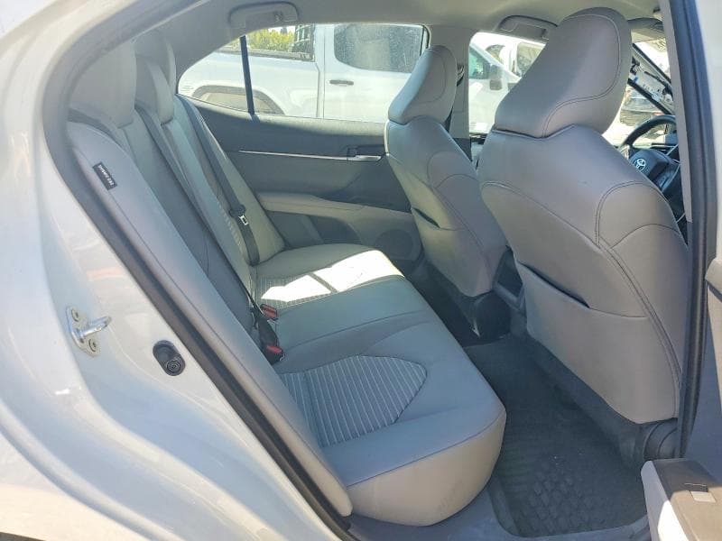 2022 TOYOTA CAMRY SE 10