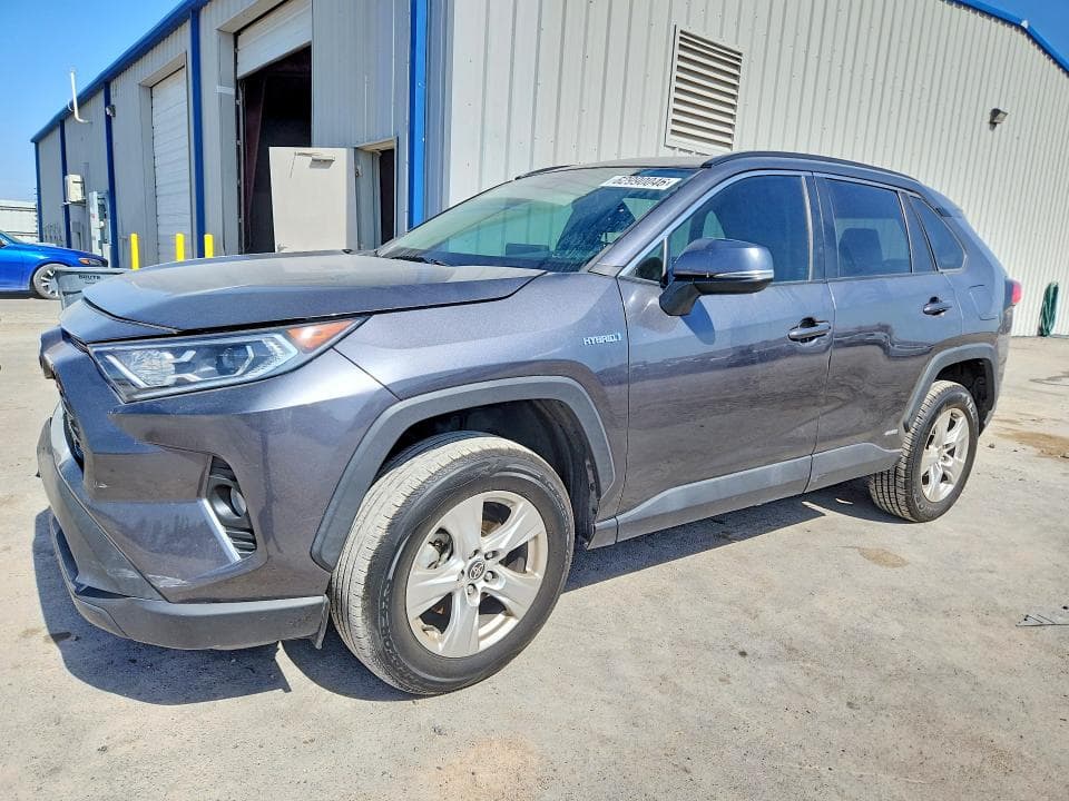 2021 TOYOTA RAV4 XLE - 1