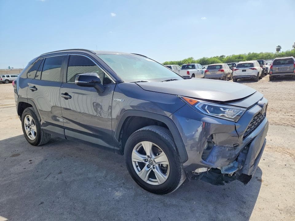 2021 TOYOTA RAV4 XLE 4
