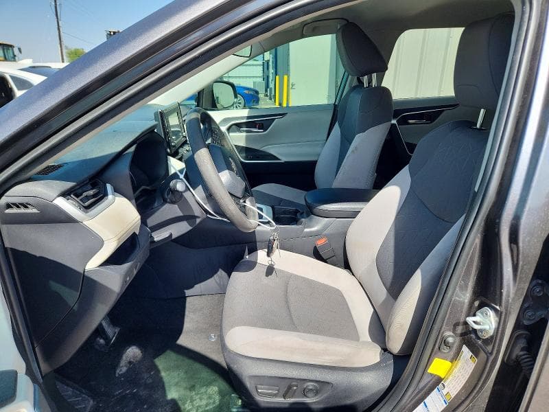 2021 TOYOTA RAV4 XLE 7