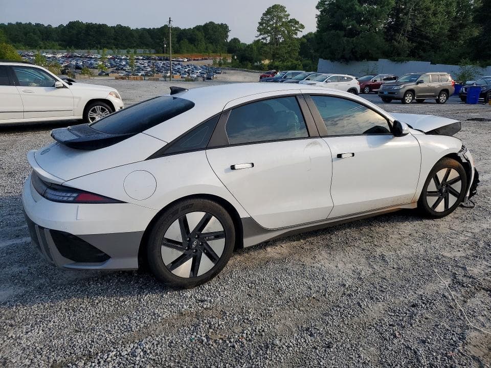 2024 HYUNDAI IONIQ 6 SE 3