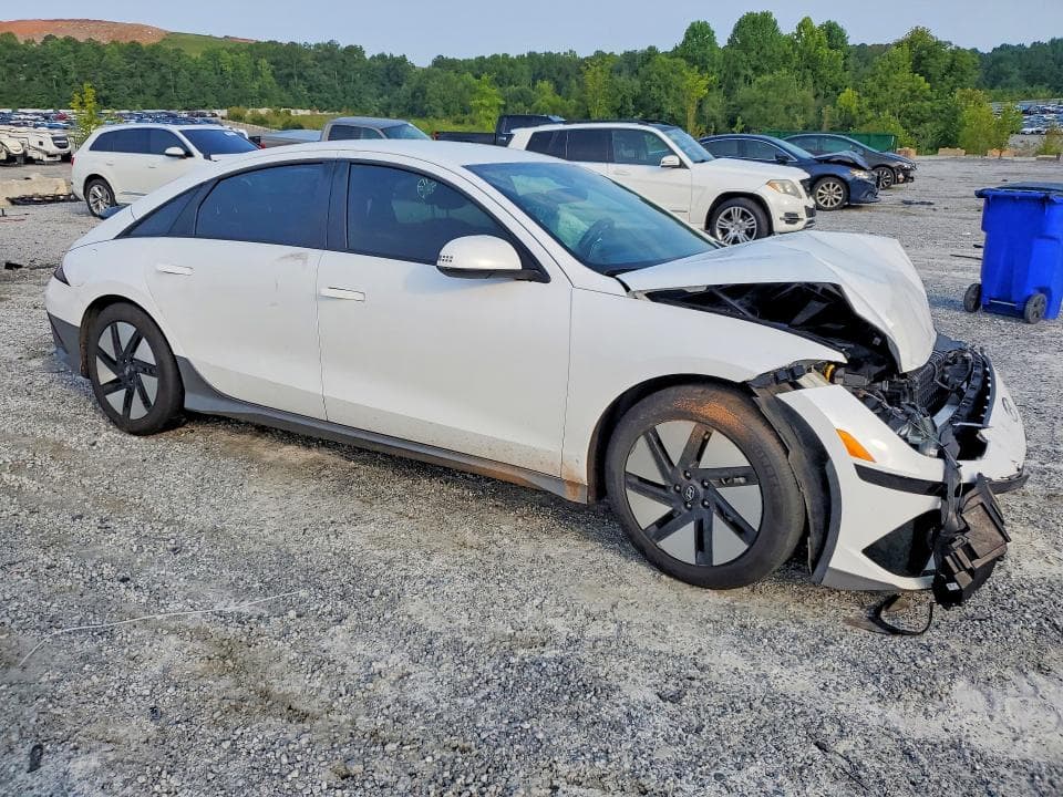 2024 HYUNDAI IONIQ 6 SE 4