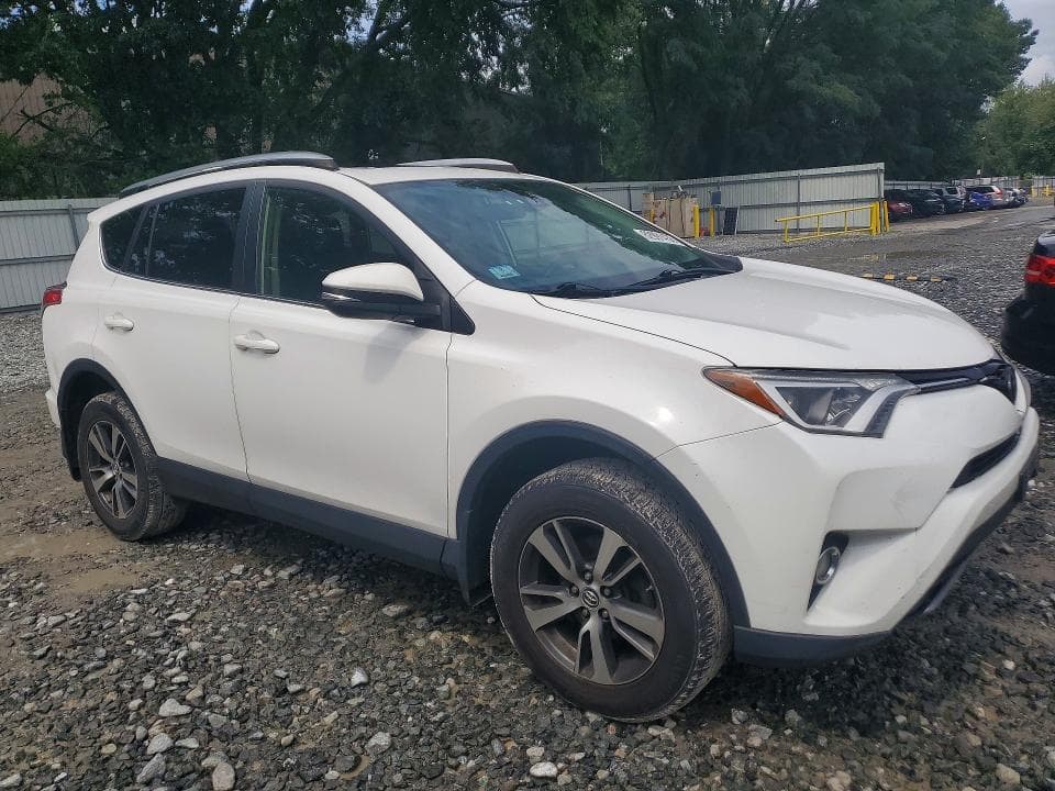 2018 TOYOTA RAV4 XLE 4